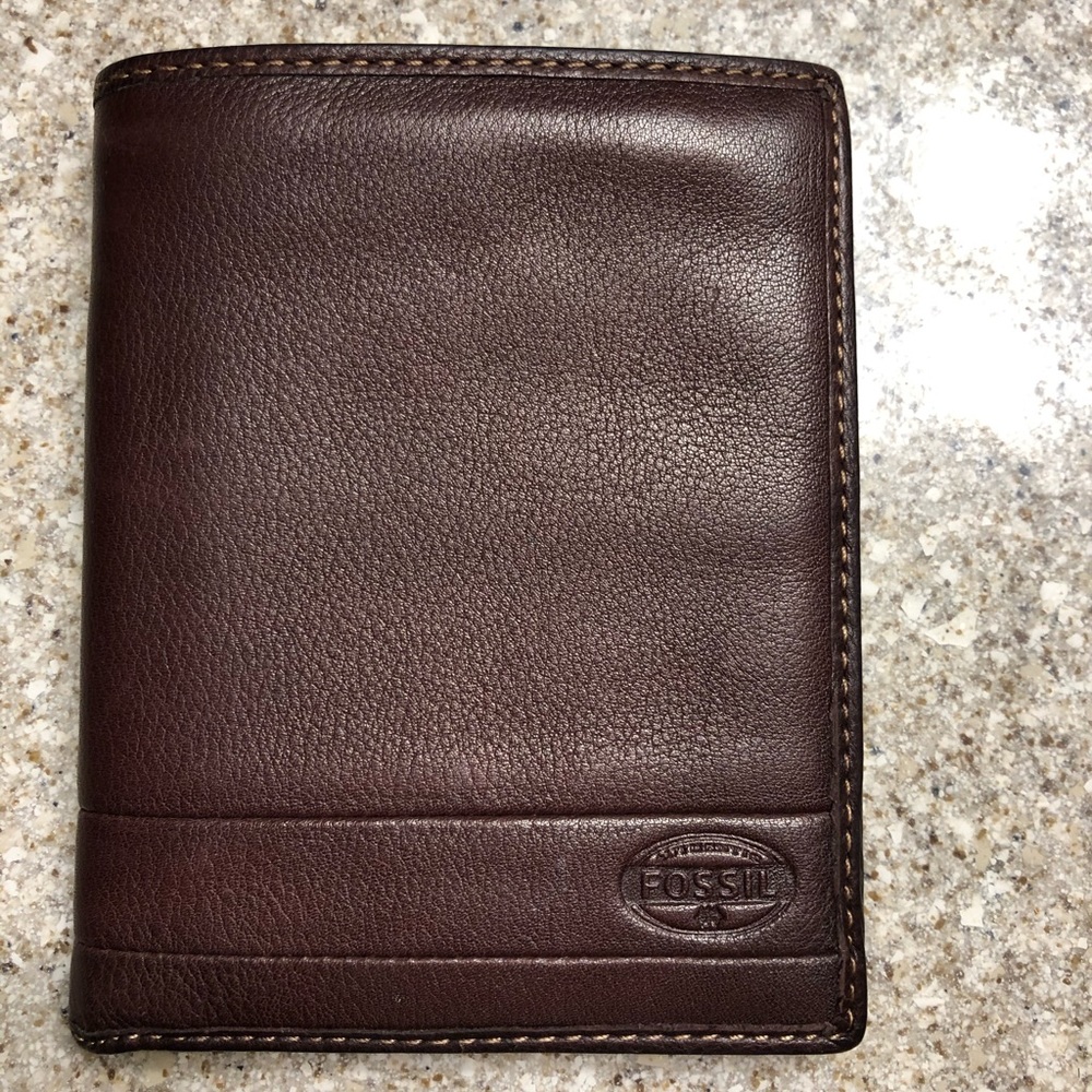 Fossil Leather Passport Wallet